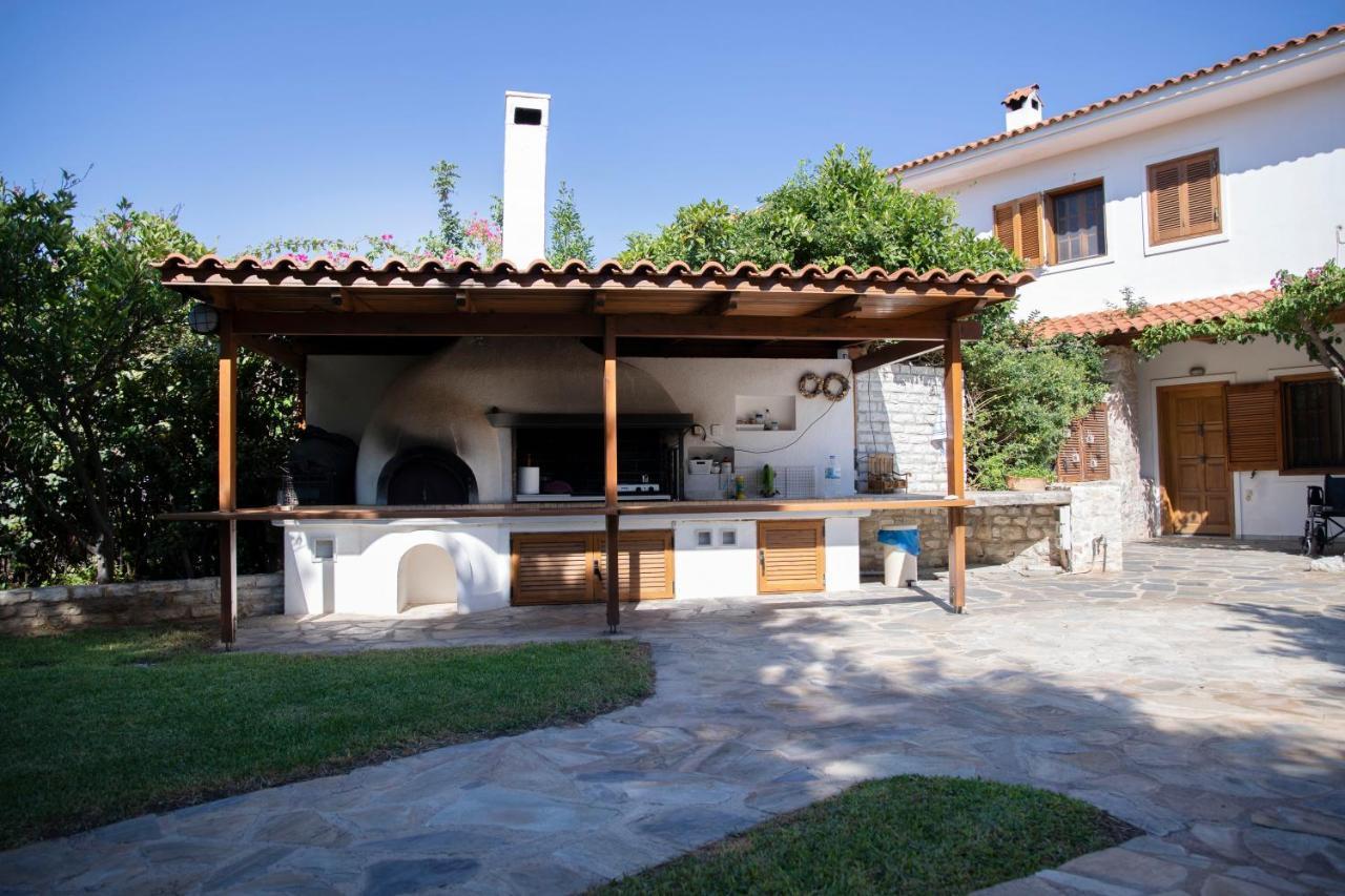 Seaside Haven Kineta Villa Exterior photo